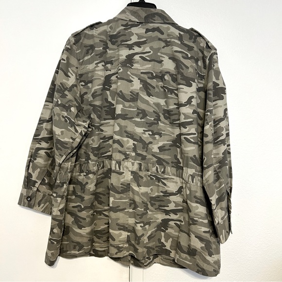 DKNY Jeans Camo Utility Denim Jacket (Rosemary I)2X Green 27”chest 32” long NWOT - Picture 4 of 7